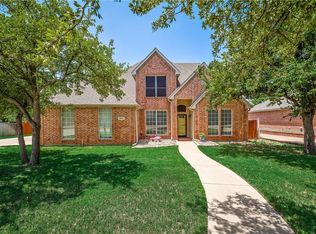 1906 Ivygreen Ct, Pantego, TX 76013