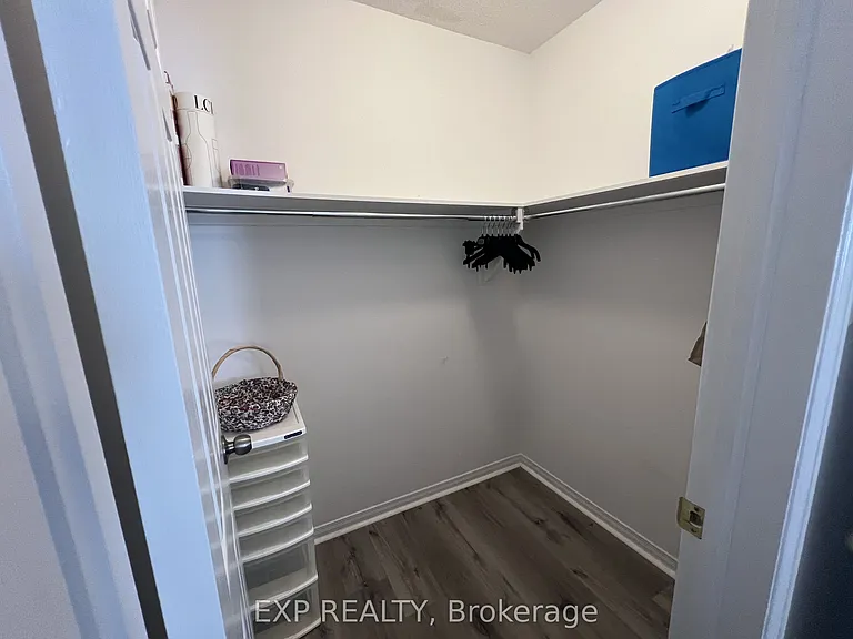 166 Forward Ave — Photo 24