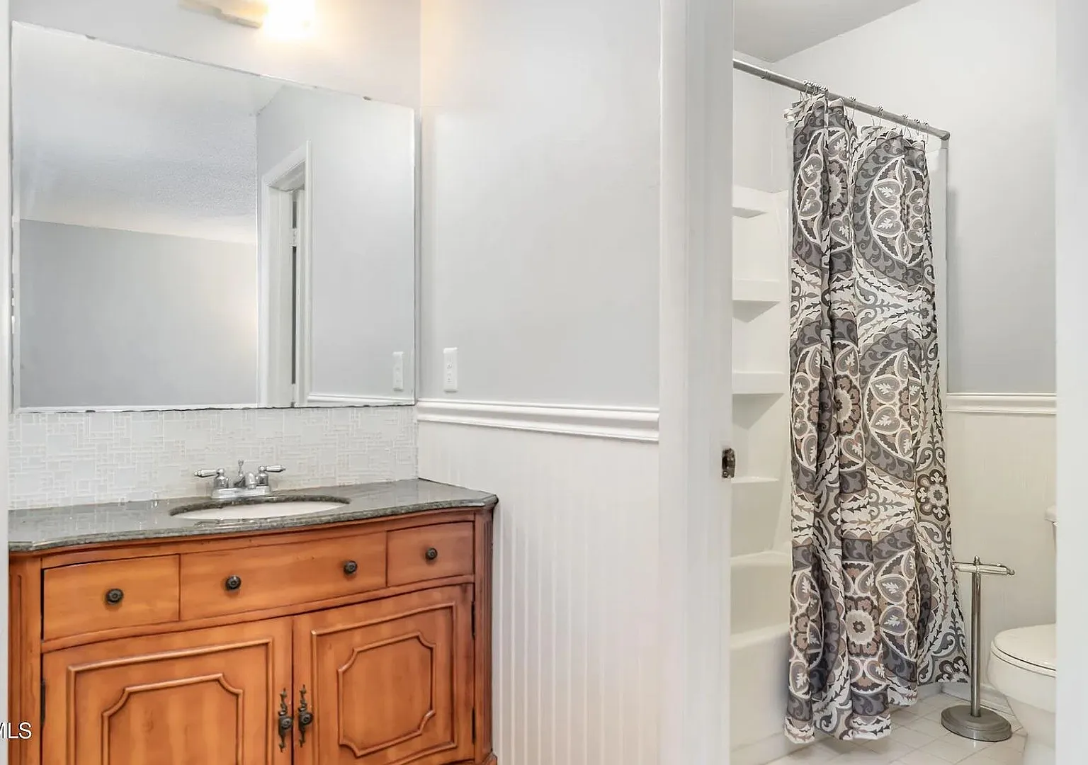Room in 3 Bedroom Home at Sandy Creek Dr — Photo 4