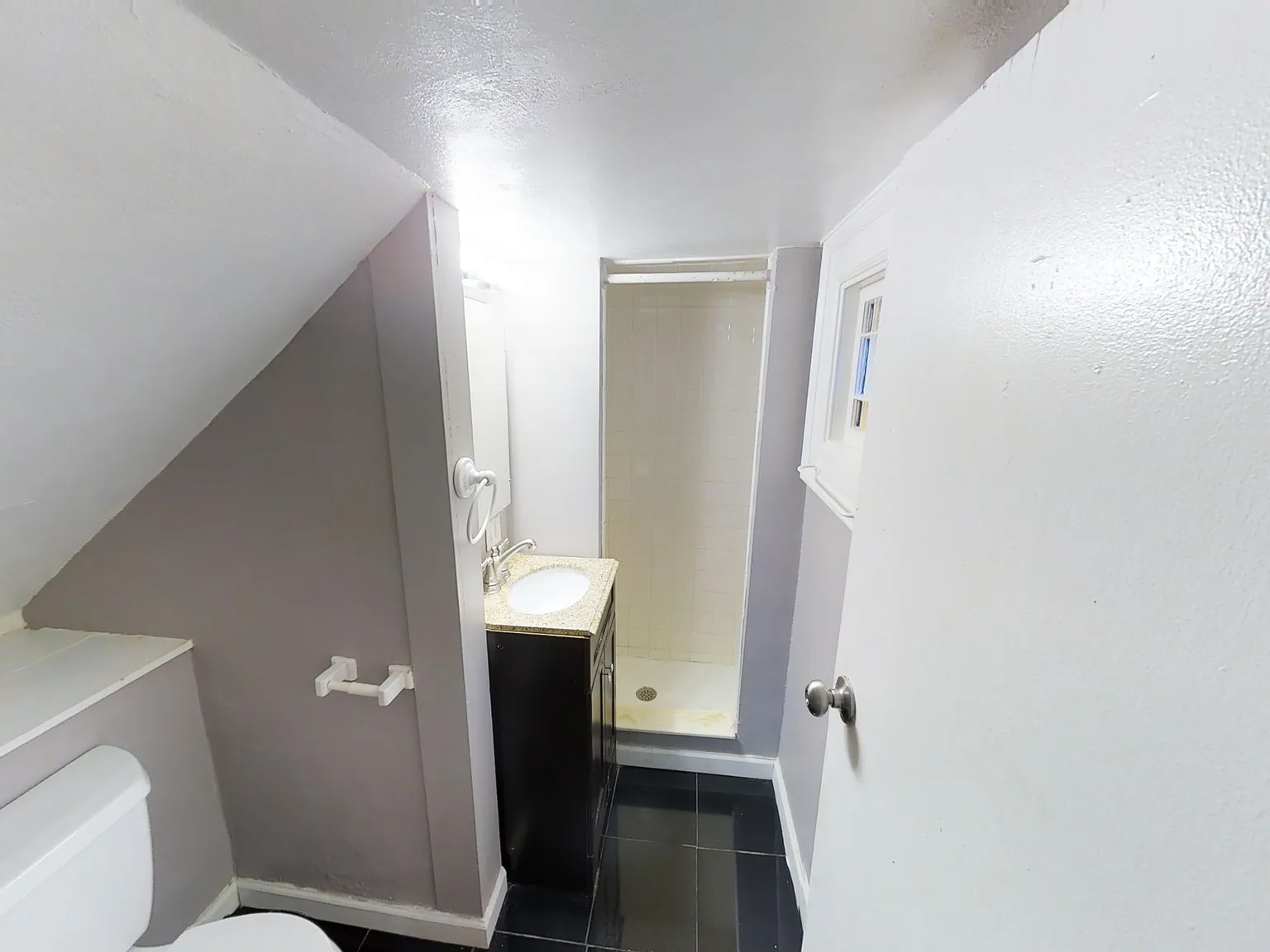 113 Comstock — Photo 2