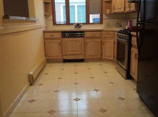6128 76th St, Middle Village, NY 11379