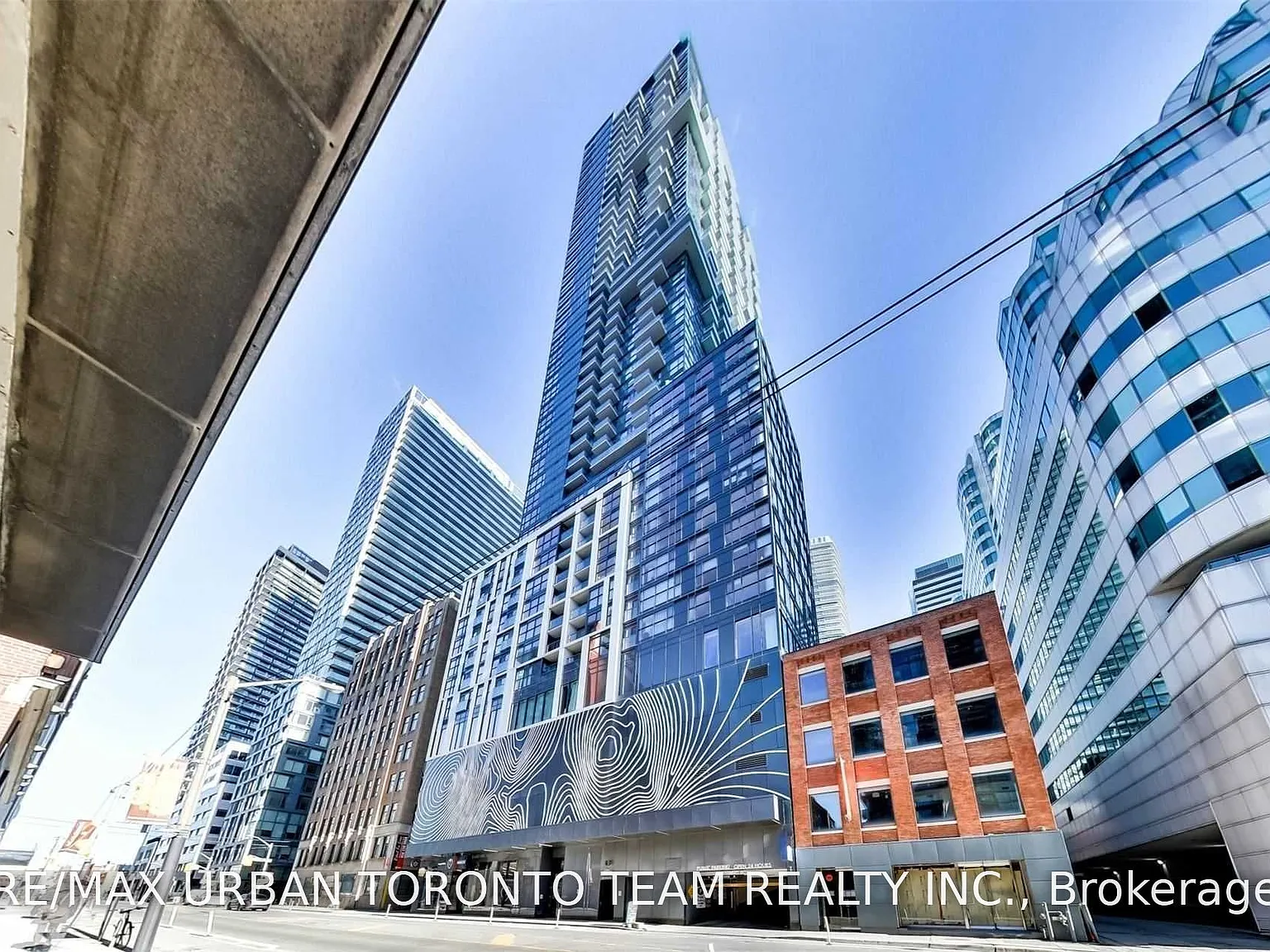 Noir Residences | 87 Peter — Photo 2