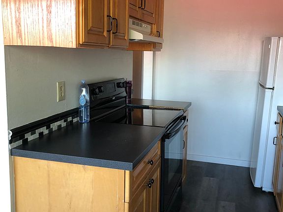 3rd image of 10002 Des Moines Memorial Dr S APT 209