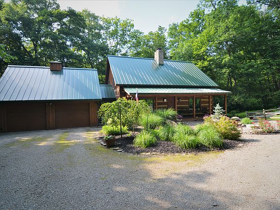 3rd image of 30 Laurelwood Dr