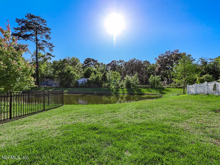 11278 Margarets Landing Pl — Photo 29