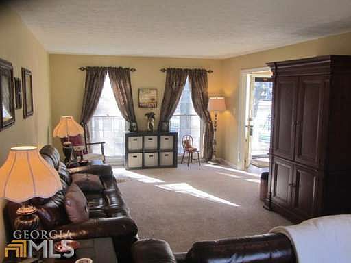 3rd image of 2192 Chaparral Dr