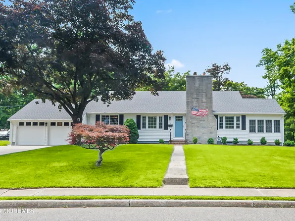 30 Rose Court, Eatontown, NJ 07724