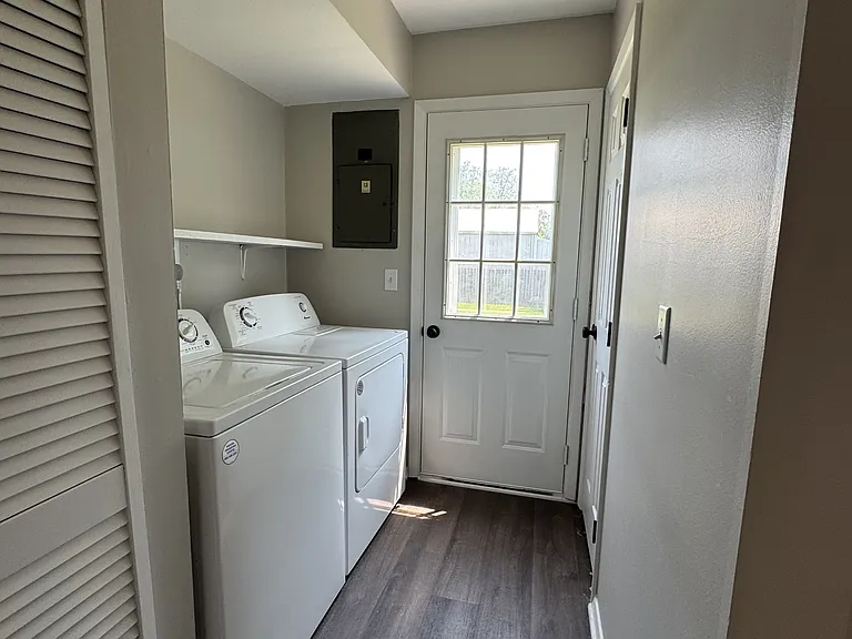 415 S Kentucky St — Photo 2