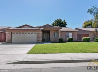 5211 Los Amigos Dr, Bakersfield, CA 93307