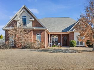 254 Cypress Creek Dr, Florence, AL 35633