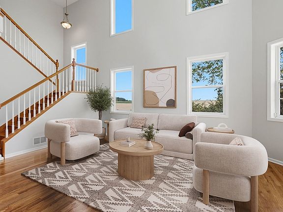 4th image of 5218 Greenshire Cir