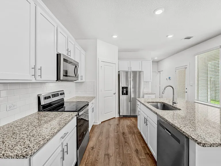 2505 Liam Aurora Ln — Photo 7