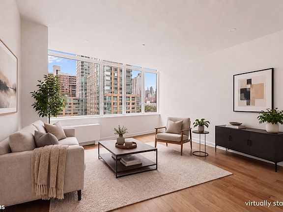3rd image of 100 Riverside Blvd APT 14B