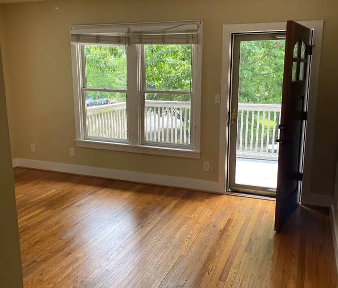 301 N Cedar St — Photo 15