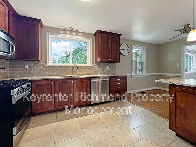 1201 Rennie Ave — Photo 11