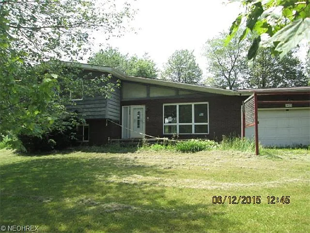 1425 Whittlesey Ave photo 1