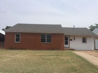 315 S 16th St, Clinton, OK 73601