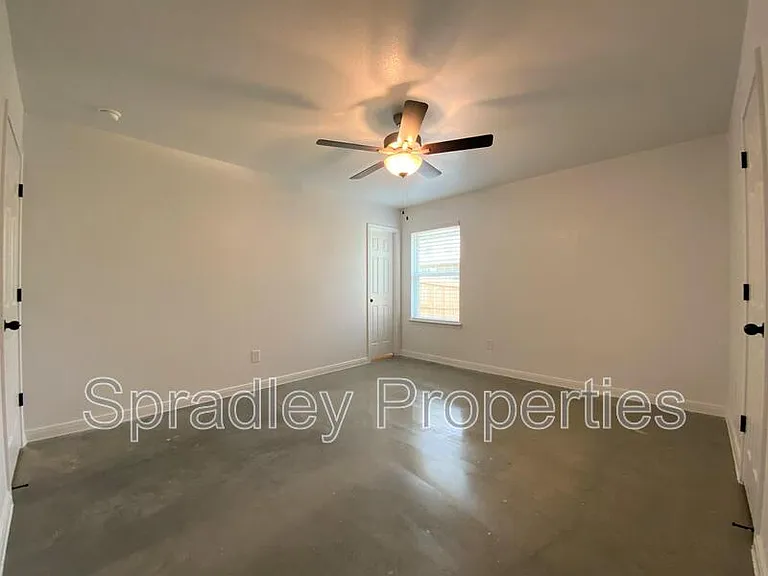 9118B Winding Ct — Photo 5