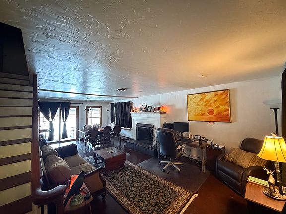 2nd image of 708 Valley Rd