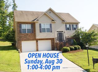 2940 Oakleigh Township Dr, Knoxville, TN 37921