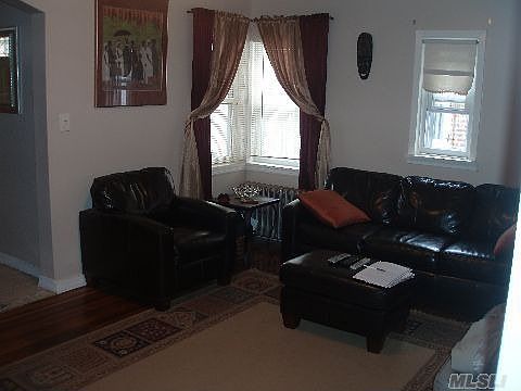 5th image of 22347 Murdock Ave