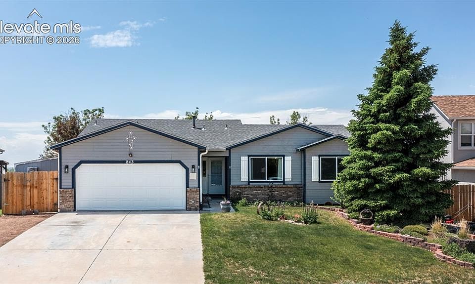 1st image of 843 Eagle Bend Dr
