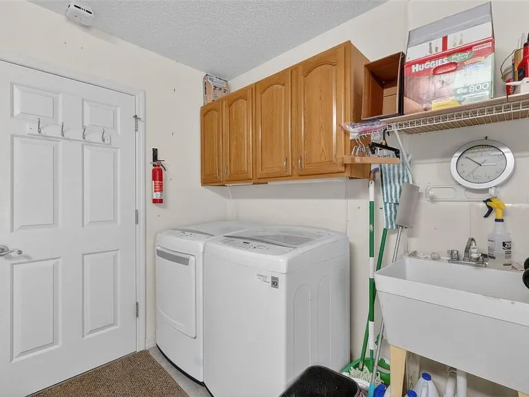 1258 Estill Ave — Photo 24