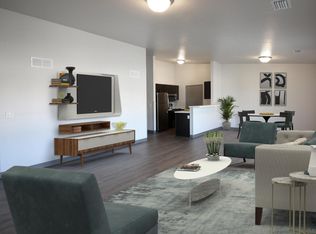 518 Marion Rd, Oshkosh, WI 54901