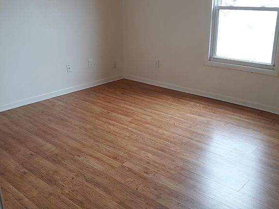 5th image of 314 Pleasant Ave