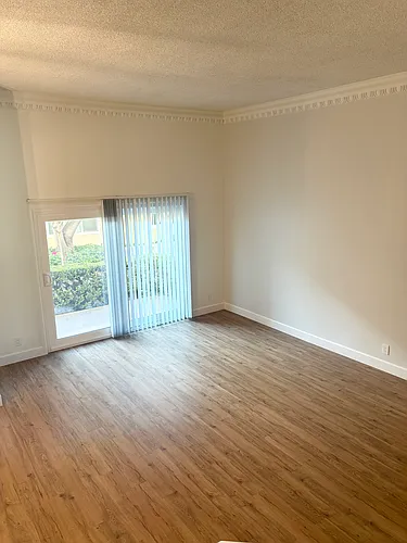 Apollo Apartments Photo 1
