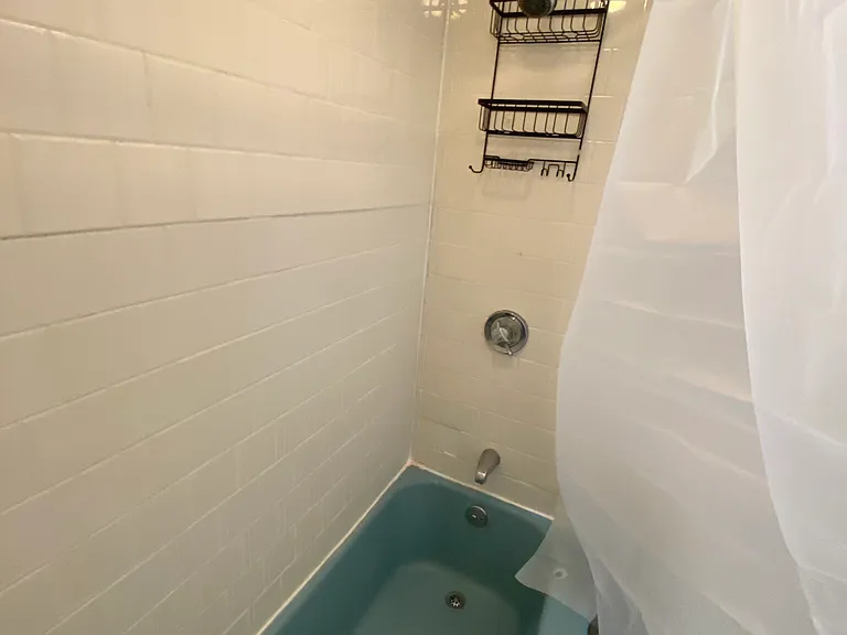 6 Wait St #3 — Photo 18
