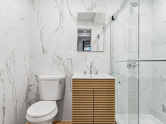 5th image of 255 W 36th St #1208