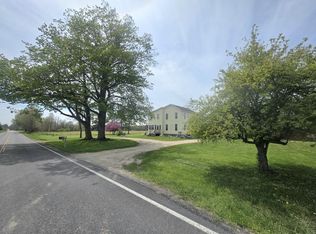 8884 S Townhall Rd, Sheridan, MI 48884