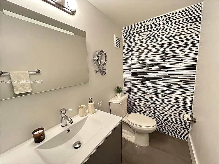14110 Kendale Lakes Cir — Photo 29