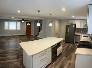 66 South Rd #B, Londonderry, NH 03053