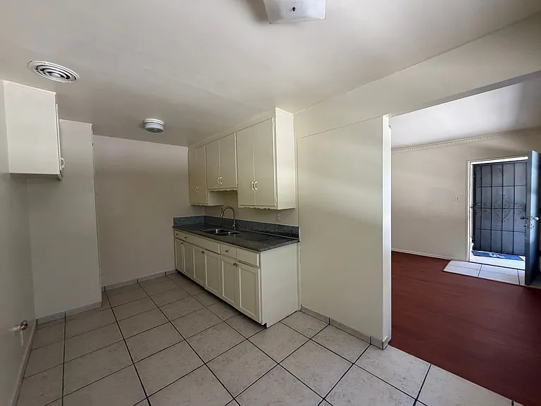 3326 S Durango Avenue — Photo 6