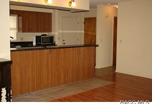 2nd image of 1303 N Sidiki Pt