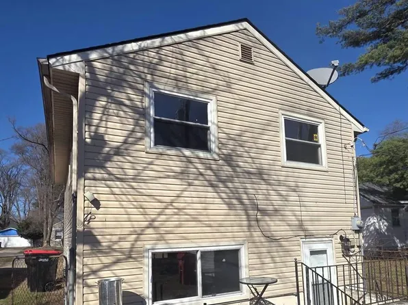 20215 Westhampton Ave, Southfield, MI 48075