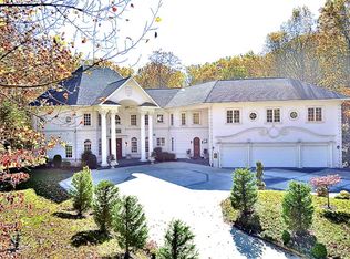 10409 Chelsea Manors Ct, Great Falls, VA 22066