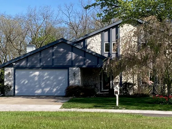 9889 Parliament Pl, Perrysburg, OH 43551