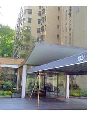 Sold by Corcoran | media 10