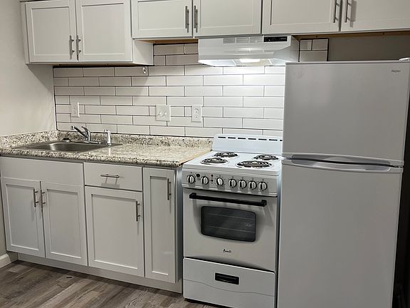 2nd image of 2244 Salvador St #1