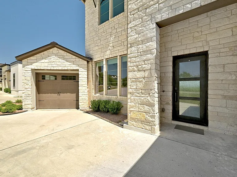 4809 Serene Hills Dr — Photo 37