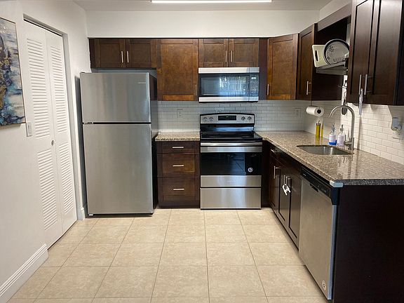 2nd image of 1251 SW 46th Ave APT 1505