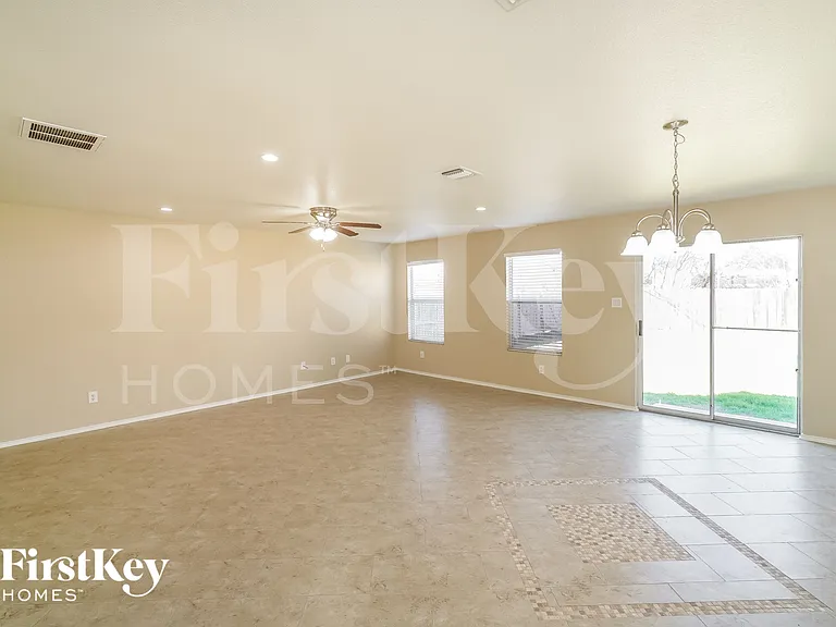 3947 Key West Way — Photo 3