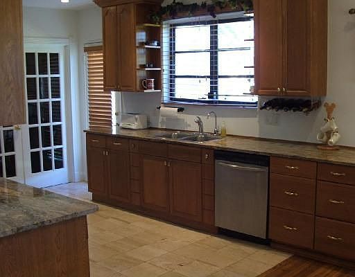 3rd image of 1500 Marseille Dr