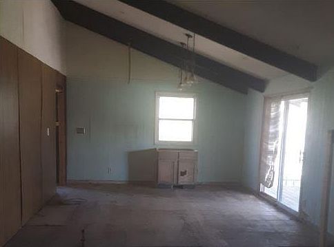 3rd image of 50172 W Lakeshore Dr