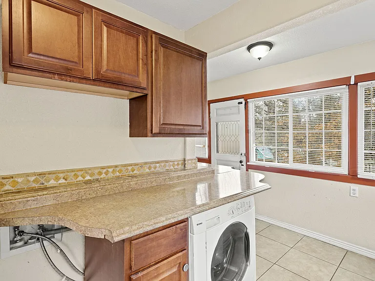 811 Shoshone Pl — Photo 14
