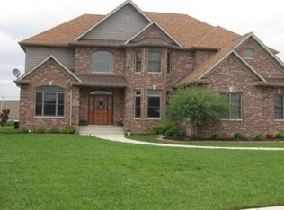 409 Glastonbury St, Munster, IN 46321