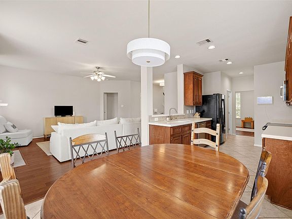2nd image of 9611 Oxford Grove Dr
